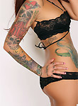 Alluring Vixens pics, Jeska Vardinski little black lace